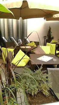 Hotel apartamentowy Voyage 3*