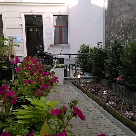Voyage Aparthotel 3*