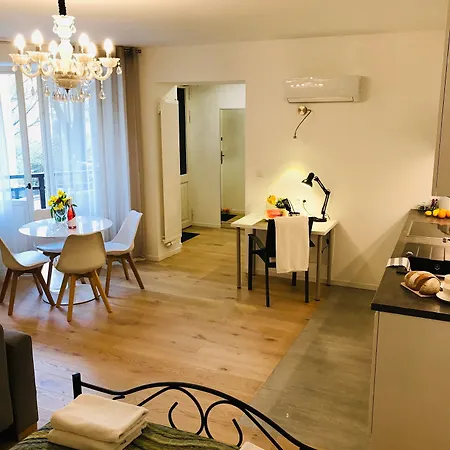 Aparthotel Voyage 3*
